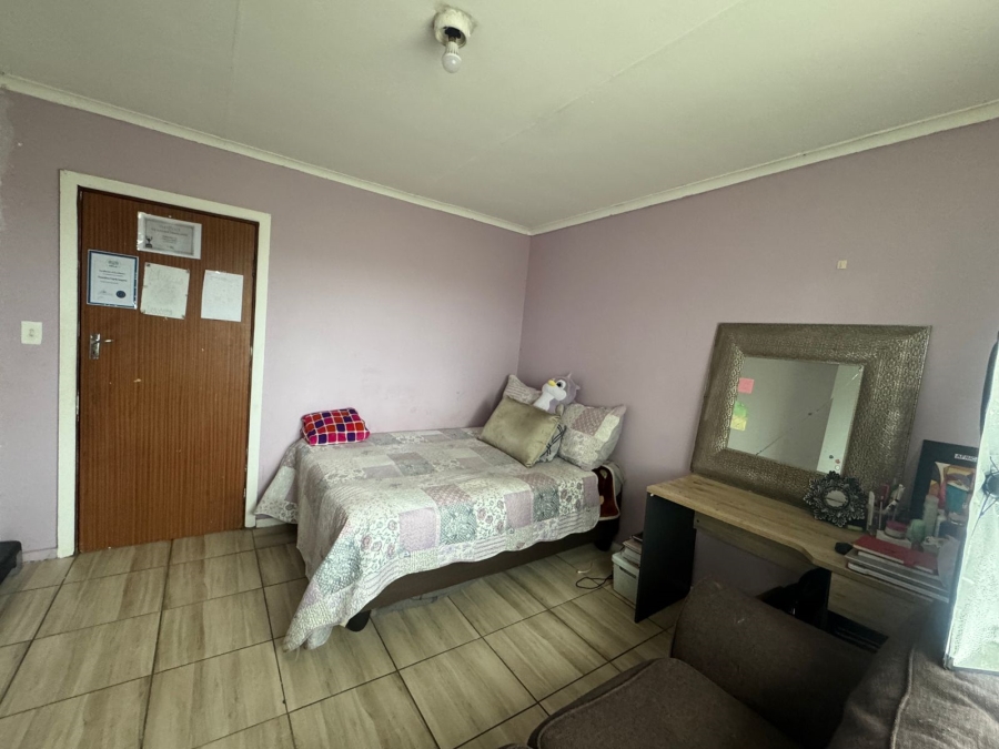 5 Bedroom Property for Sale in Amalinda Eastern Cape